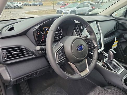 Used 2025 Subaru Outback Premium w/ Popular Package #1A image 20
