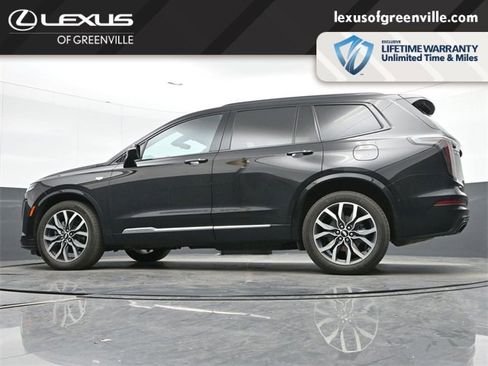 Used 2021 Cadillac XT6 Sport image 15