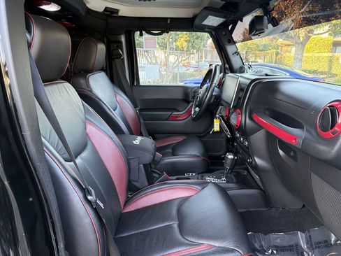 Used 2014 Jeep Wrangler Unlimited Sport w/ Quick Order Package 24S image 29