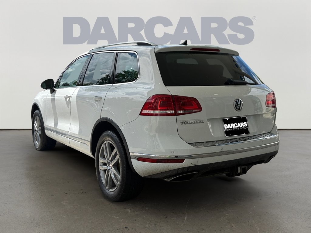 Used 2016 Volkswagen Touareg Sport AWD/4WD image 5