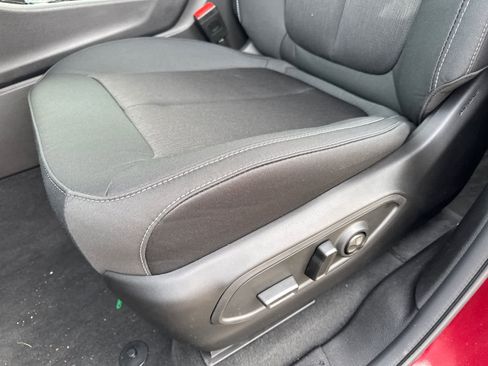 New 2025 Jeep Grand Cherokee Laredo X w/ Trailer Tow Package image 16