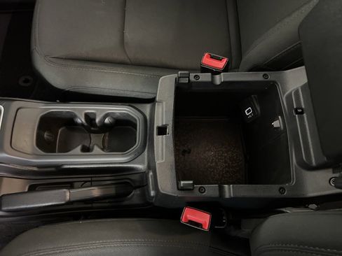 Used 2020 Jeep Wrangler Unlimited Sahara image 22