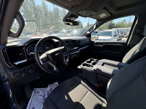Used 2022 Chevrolet Silverado 1500 LT image 6