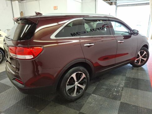 Used 2017 Kia Sorento EX image 9