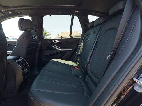 New 2026 BMW X5 xDrive40i w/ Executive Package AWD/4WD image 8