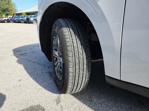 Used 2024 Ford Maverick XLT image 31