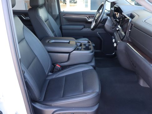 Used 2025 GMC Sierra 1500 SLT AWD/4WD image 35