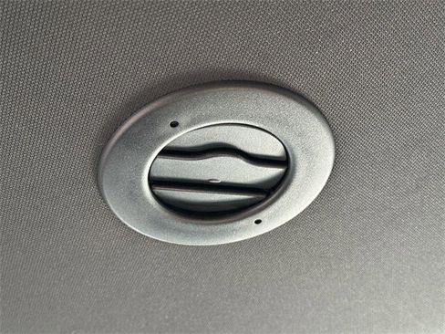 Used 2025 Chevrolet Suburban RST image 20