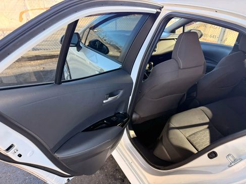 Used 2021 Toyota Corolla SE image 17