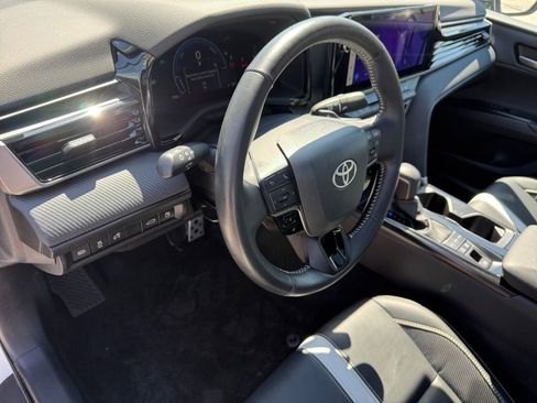 Used 2025 Toyota Camry SE w/ Multimedia Upgrade Package AWD/4WD image 29