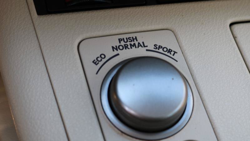 Used 2015 Lexus ES 350 w/ Luxury Package FWD image 16