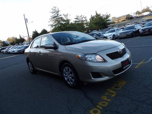 Used 2010 Toyota Corolla LE image 7