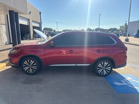 Used 2020 Mitsubishi Outlander SEL AWD/4WD image 4