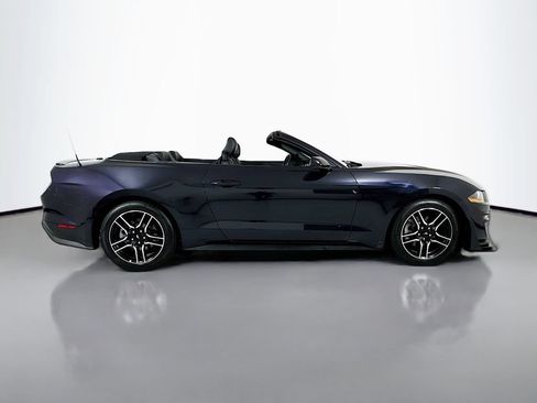 Used 2023 Ford Mustang Premium RWD image 9