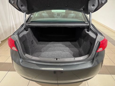 Used 2019 Chevrolet Impala LT FWD image 10