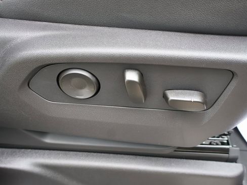 New 2025 Chevrolet Suburban High Country image 46