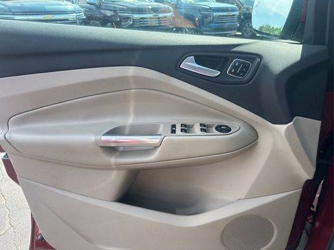 Used 2014 Ford Escape Titanium w/ Equipment Group 401A AWD/4WD image 17