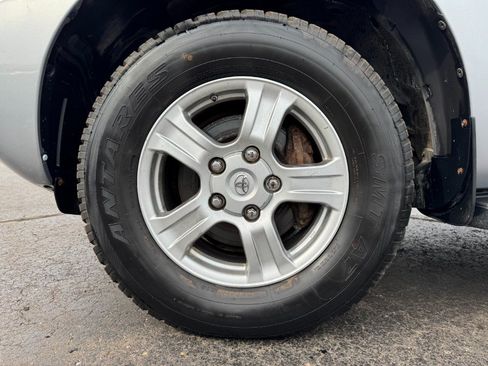 Used 2014 Toyota Sequoia SR5 AWD/4WD image 13