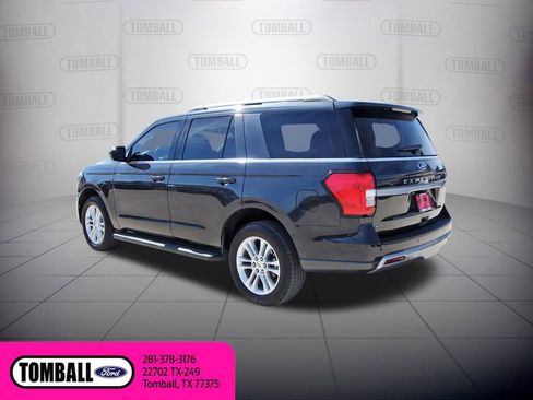 Certified 2024 Ford Expedition XLT image 5