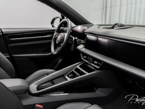 Used 2025 Porsche Macan 4S Electric image 46