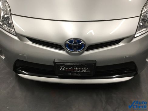 Used 2015 Toyota Prius Three image 19