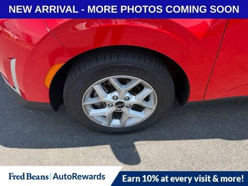 Used 2023 Kia Soul LX w/ LX Technology Package FWD image 4