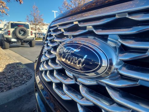 Certified 2023 Ford Explorer Platinum w/ Technology Package image 23