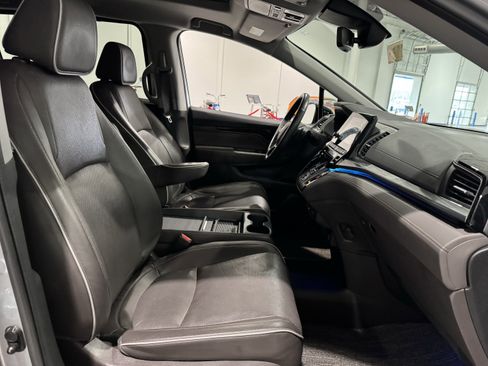 Used 2023 Honda Odyssey Elite image 39