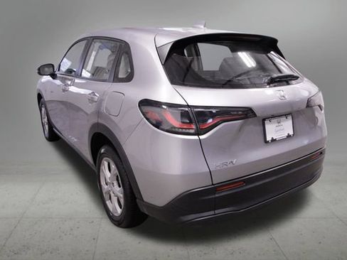 Certified 2023 Honda HR-V LX image 4