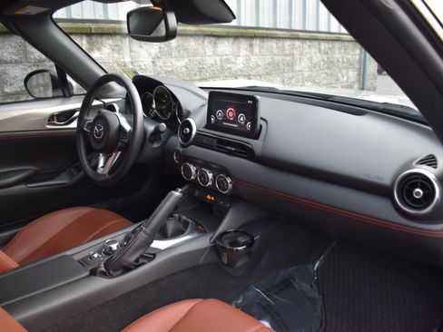 Used 2023 MAZDA MX-5 Miata Grand Touring image 24