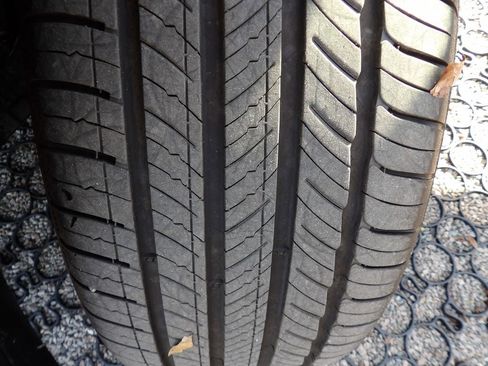 Certified 2023 Volvo XC60 B5 Ultimate w/ Climate Package image 29