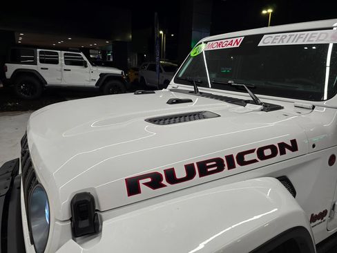 Certified 2026 Jeep Gladiator Rubicon AWD/4WD image 11
