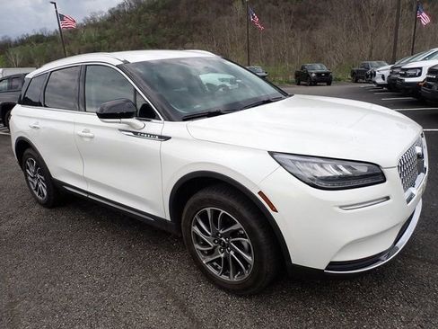 Used 2022 Lincoln Corsair AWD w/ Equipment Group 101A image 8