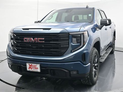 New 2026 GMC Sierra 1500 Elevation w/ Elevation Premium Package image 2