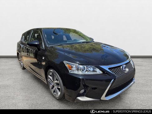Used 2017 Lexus CT 200h w/ Navigation System Package FWD image 2