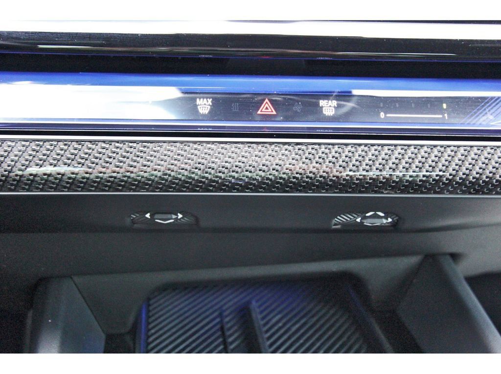 Used 2024 BMW i5 eDrive40i w/ M Sport Package RWD image 31