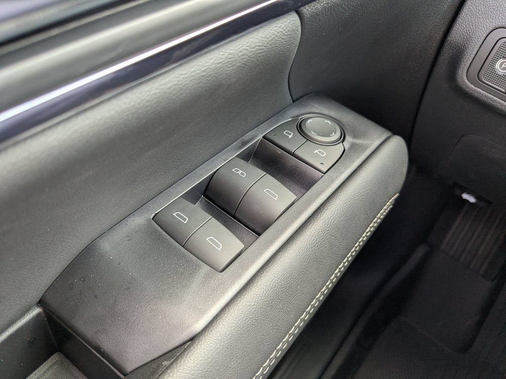 New 2027 GMC Terrain Elevation w/ Elevation Premium Package FWD image 23