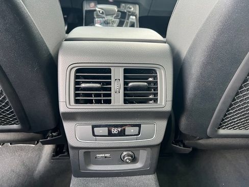 Used 2022 Audi SQ5 Premium Plus AWD/4WD image 22