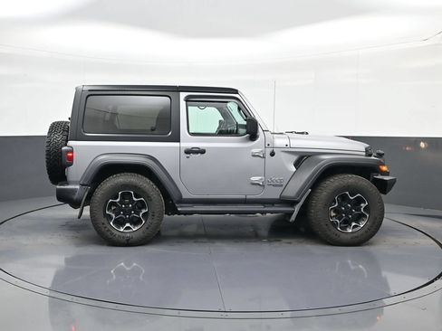 Used 2021 Jeep Wrangler Sport AWD/4WD image 8