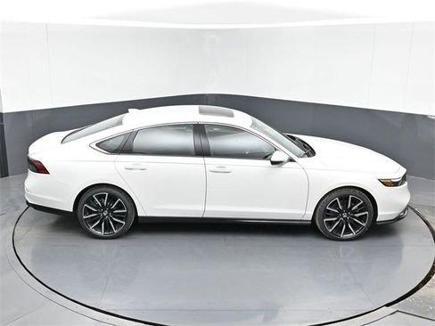 New 2025 Honda Accord Touring image 39