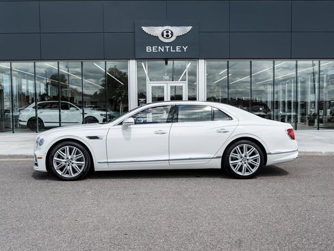 Certified 2023 Bentley Flying Spur V8 AWD/4WD image 5