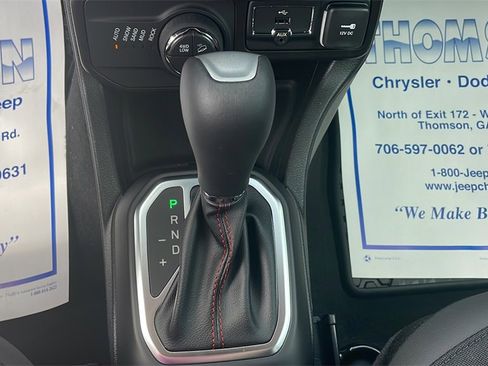 New 2023 Jeep Renegade Trailhawk image 26