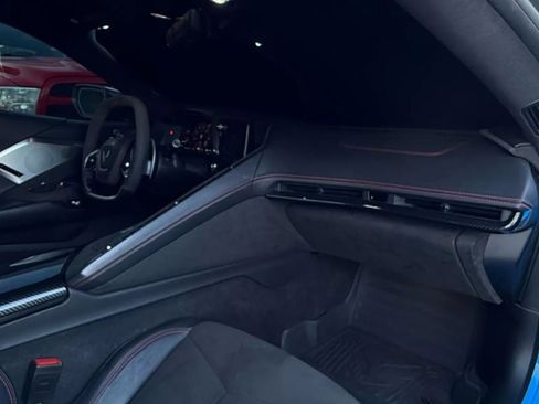 Used 2022 Chevrolet Corvette 3LT w/ Z51 Performance Package image 36