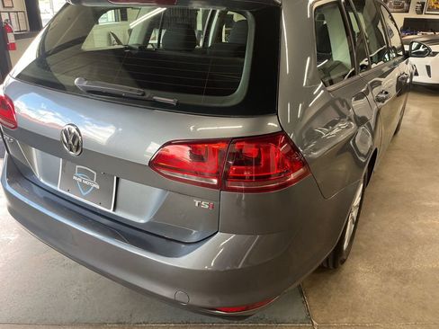 Used 2016 Volkswagen Golf S FWD image 15