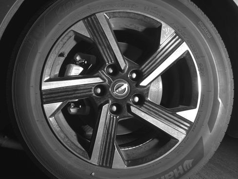 Used 2025 Nissan Sentra SV FWD image 12