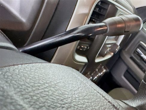 Used 2015 RAM 2500 SLT image 16