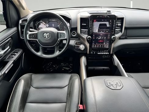 Used 2019 RAM 1500 Laramie AWD/4WD image 7
