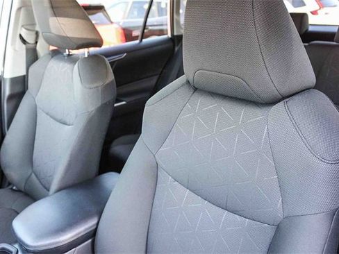 Used 2023 Toyota RAV4 XLE image 28