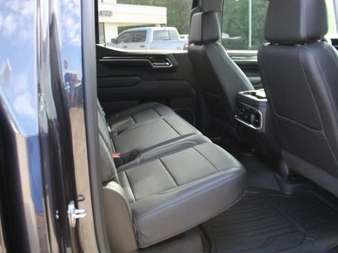 Used 2022 GMC Sierra 1500 Elevation w/ Elevation Premium Package AWD/4WD image 25