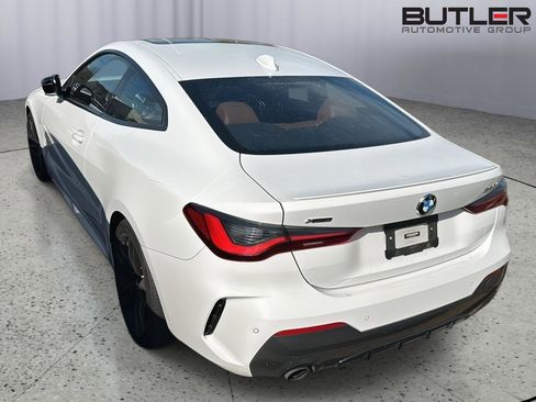 Used 2022 BMW 430i xDrive Coupe w/ M Sport Package image 8